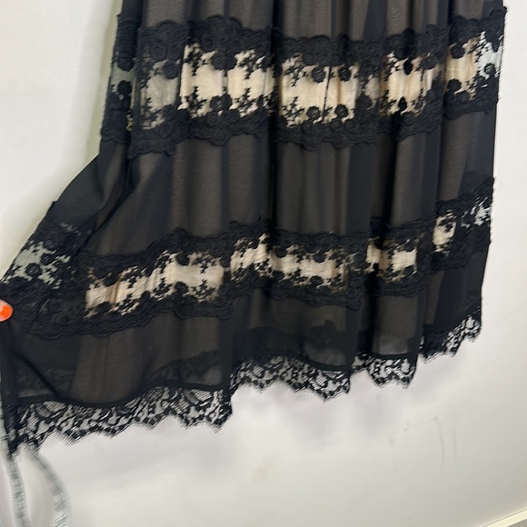 Sleeveless Black Lace Dress for evening. - Picture 3 of 9